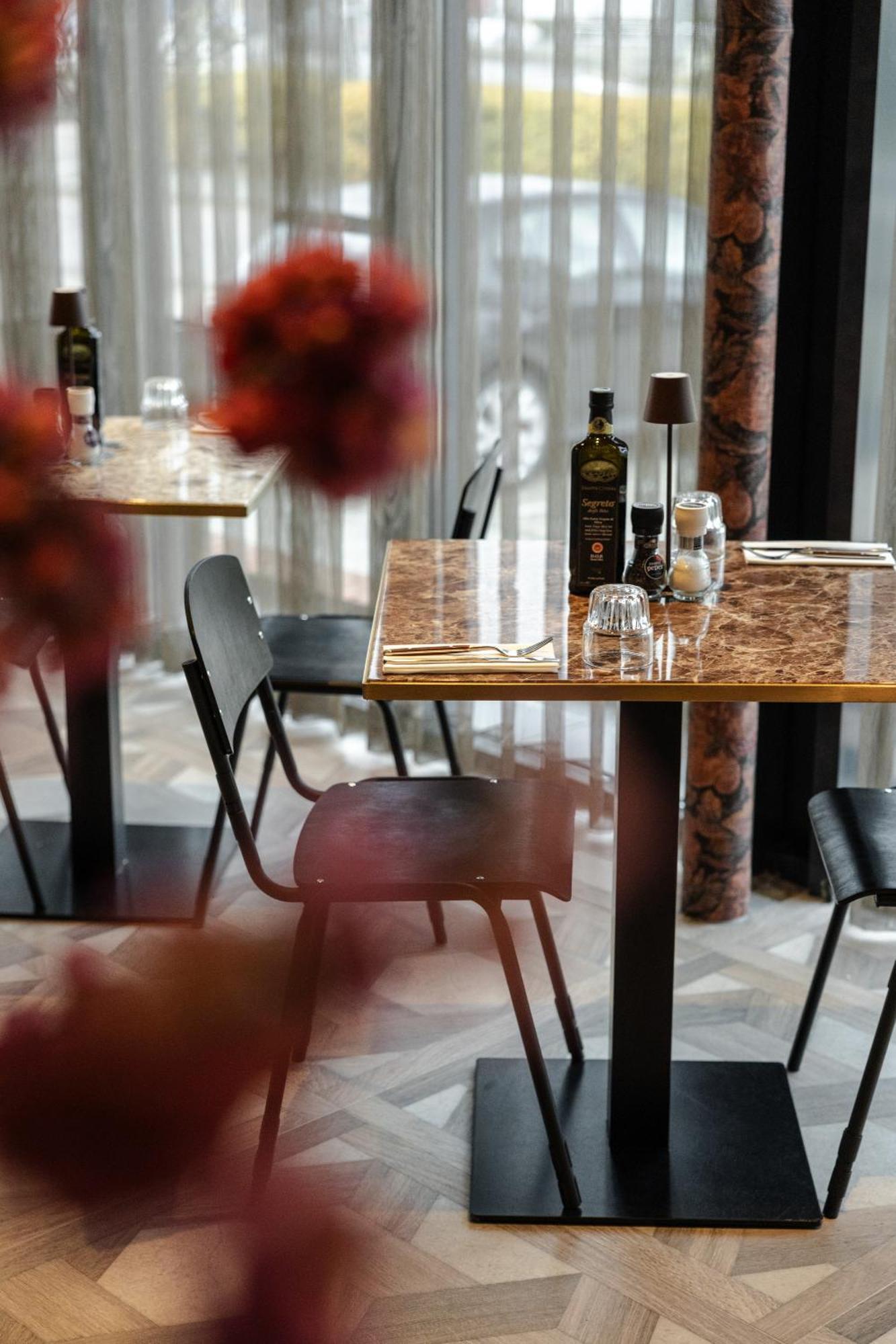 Hotel Twenty-Three Amsterdam Airport Hoofddorp Exterior foto